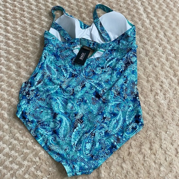 New Women 22W Daci Plus Size One Piece Swimsuits - Tummy Control Bathing Suit - Picture 4 of 6